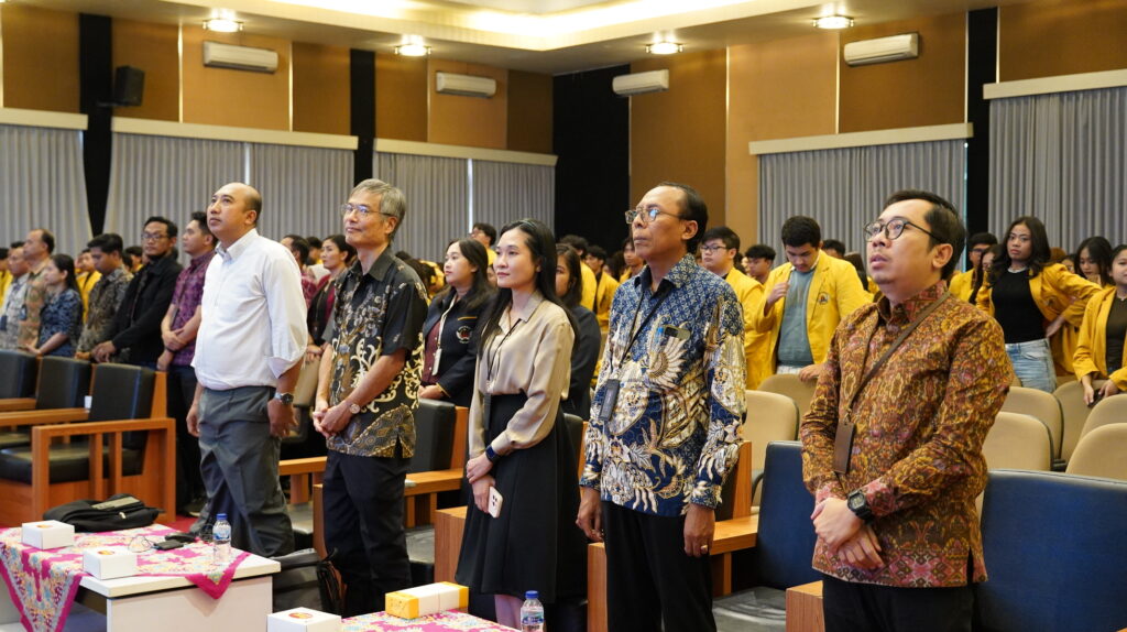 Professor Nobuo Funabiki from Okayama University, Japan, joins the International Seminar on Intelligent Technologies at UNDIKNAS University, Bali, on 8 October 2026.